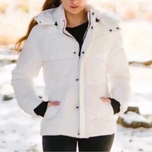 (NWT) ZYIA Women’s White Aspen Puffer Coat, XS